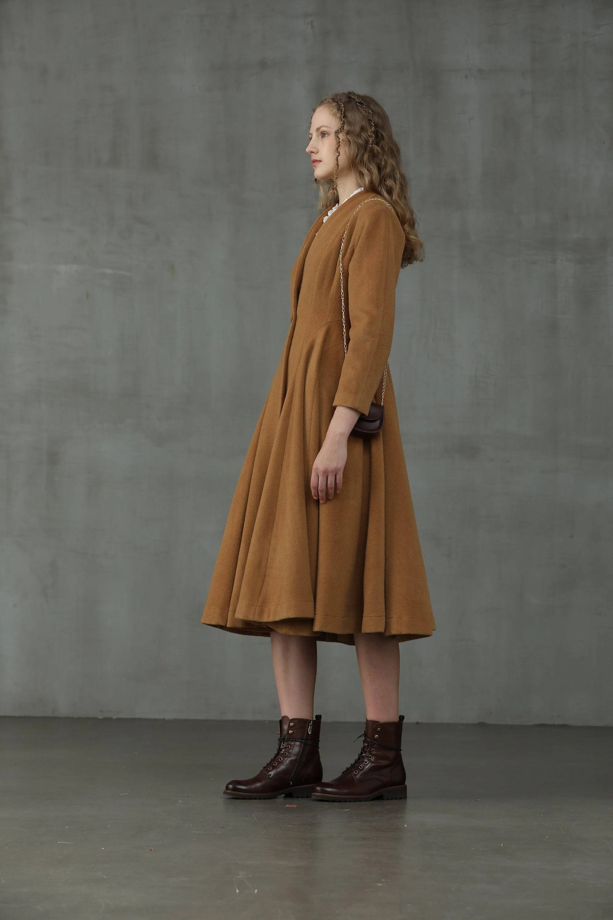 Little Women 22 | Wool Coat in Tan